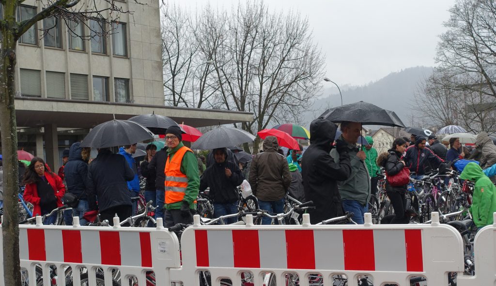 Velobörse auf dem Rathausplatz Wettingen